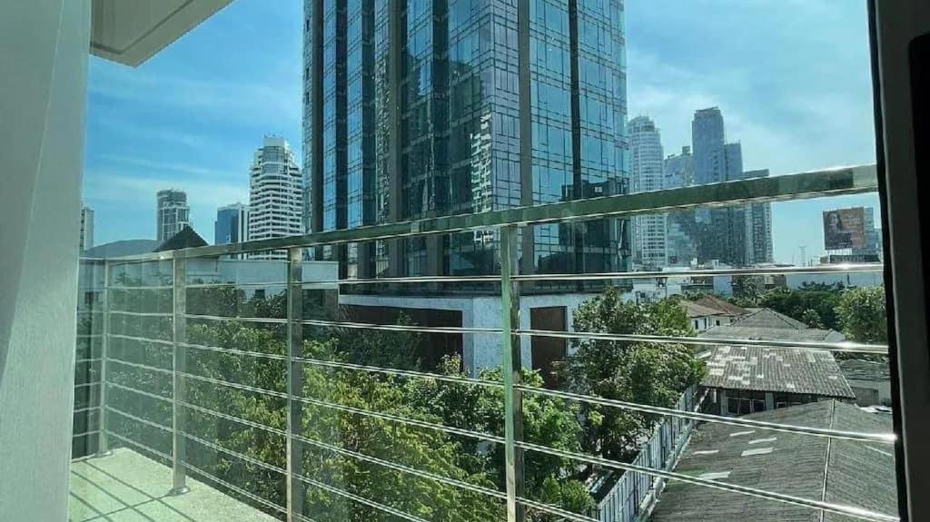 Apartamento Vivi Avenue Thonglor Bangkok Exterior foto